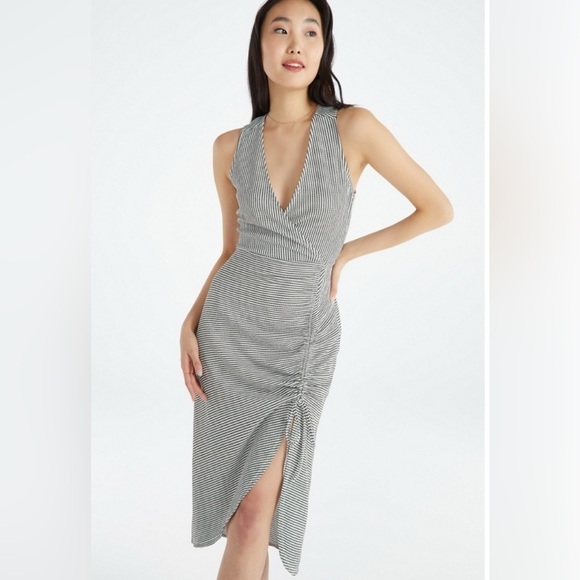 JustFab Dresses & Skirts - Just Fab Striped Ruched Shirt Dress Sleeveless Black White Size XL